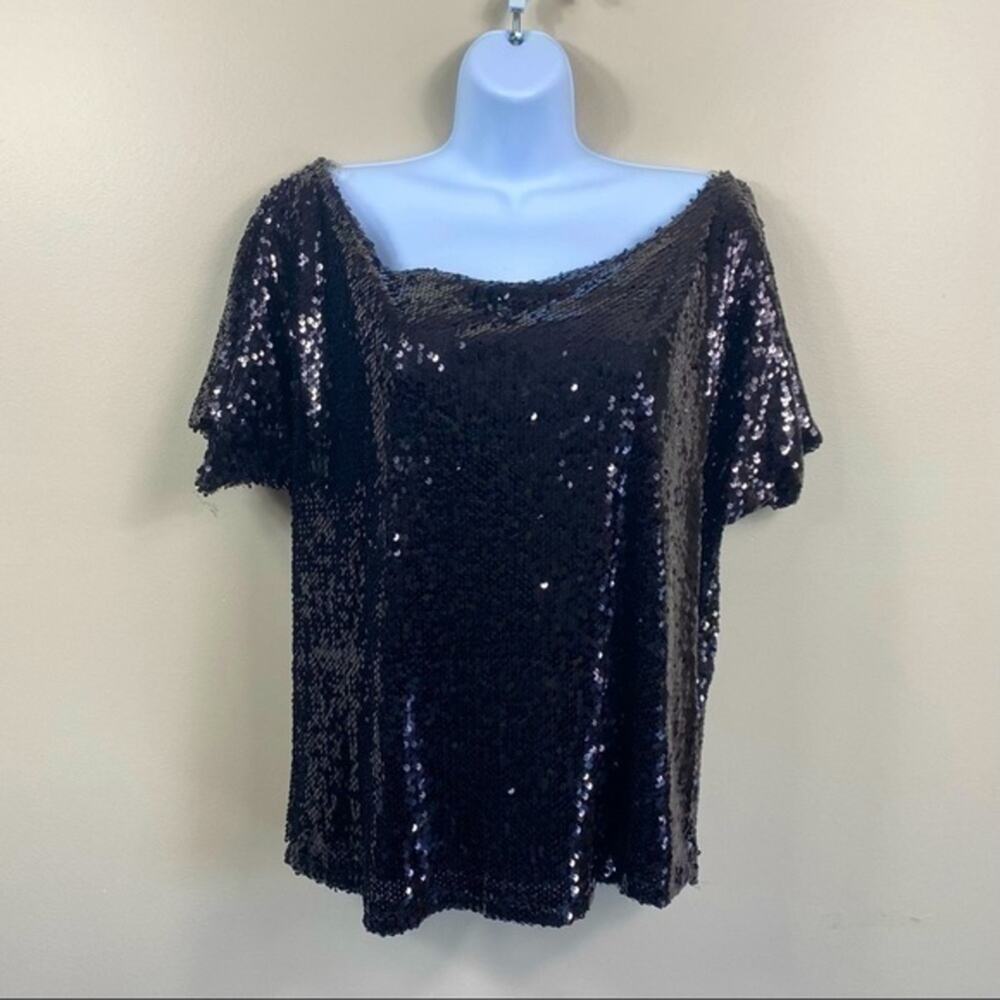NWT Hayden off the shoulder black sequin top. Medium
